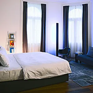 https://golden-crown.praguehotelsweb.com